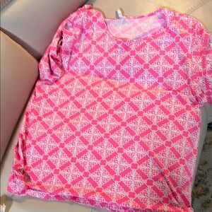 Vibrant Pink and White Geometric Short Sleeve Tee